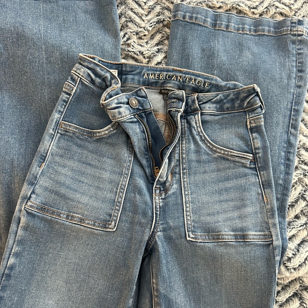 American Eagle bell bottoms! Excellent condition and super cute!